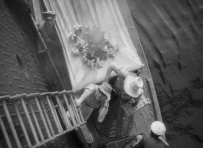 Screenshot from The Lady Eve.